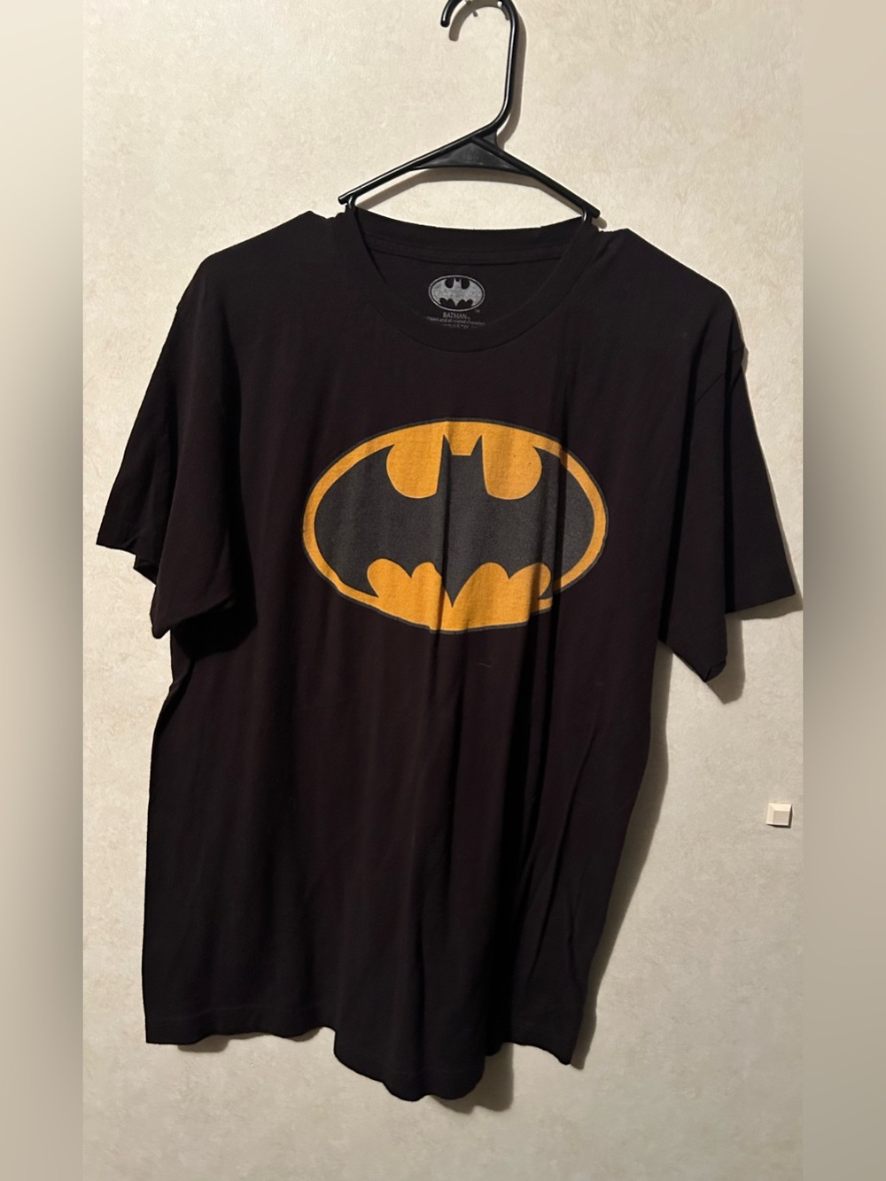 DC Comics Large Black T-Shirt with Yellow Batman Emblem